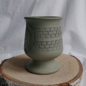 Zielone matero do yerba mate widok z boku